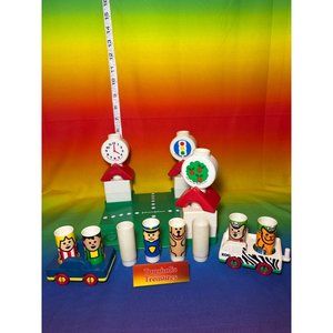 Vintage 1983 Peg Pals Village Building Block Street Playset Johnson & Johnson